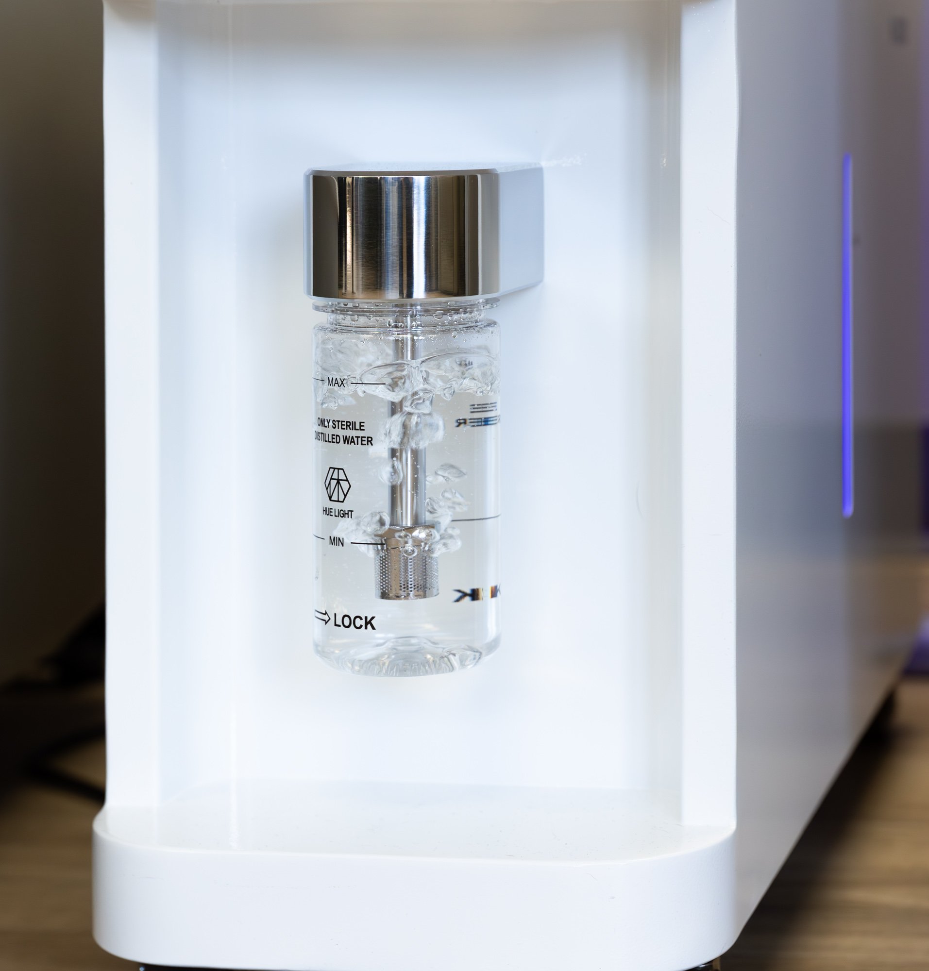 The molecular hydrogen machine at E. Michael Health, with its sterile water vial